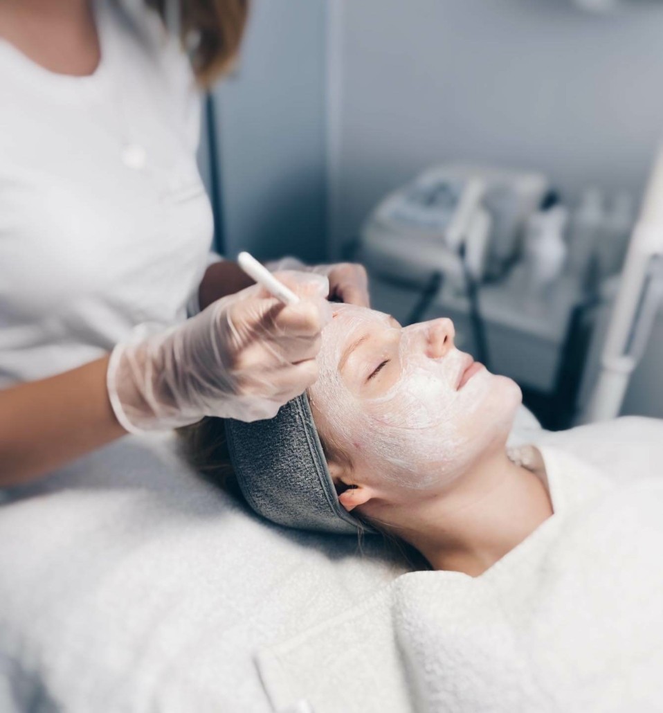 Chemisches Peeling gegen Akne Chemisches Peeling beim Hautarzt Hautnah in Düsseldorf